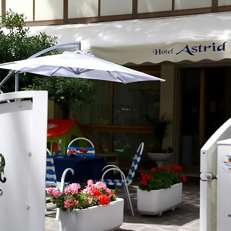 Astrid 3* Cervia