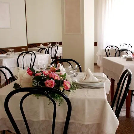 Astrid 3* Cervia